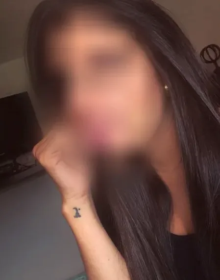 Anja, 34