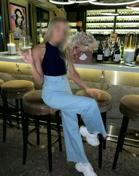 Christina, 34