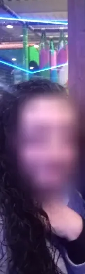 Clara, 32