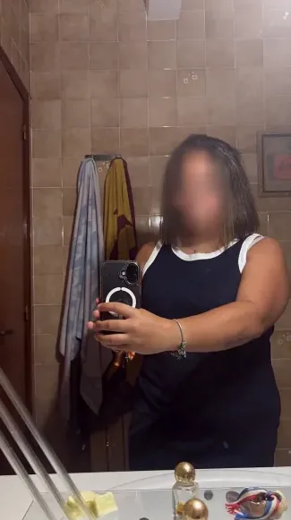 Emily, 22
