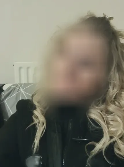 Emina, 36