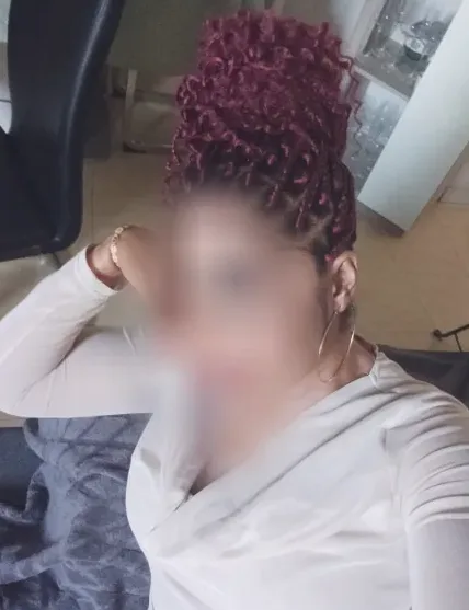 Fabienne, 36