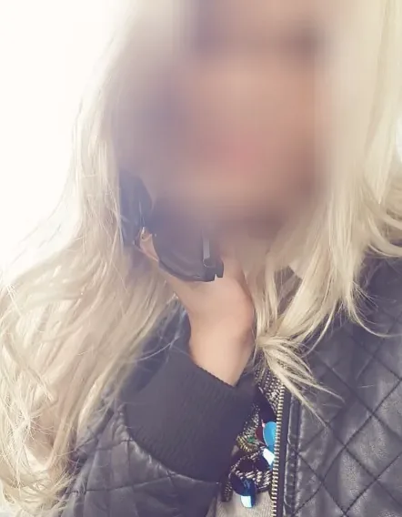 Greta, 32