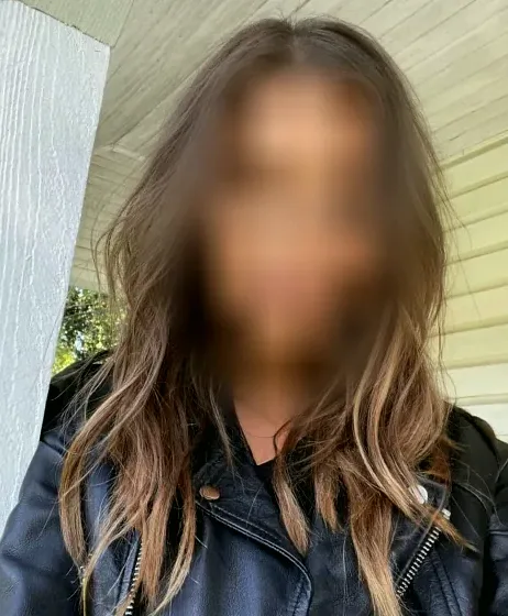 Katrin, 32
