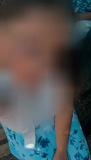 Larissa, 19