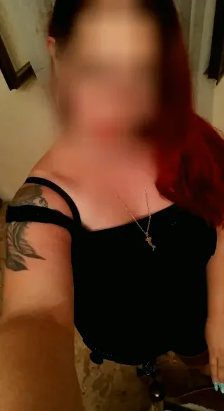 Laura, 34