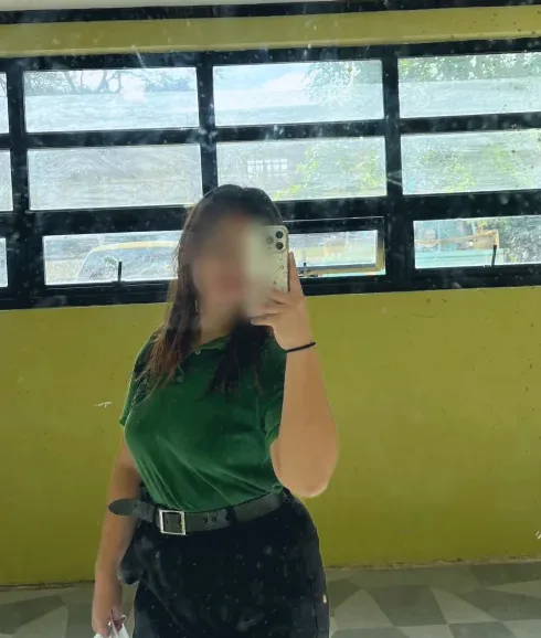 Nele, 19