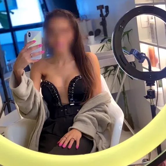 Petra, 37